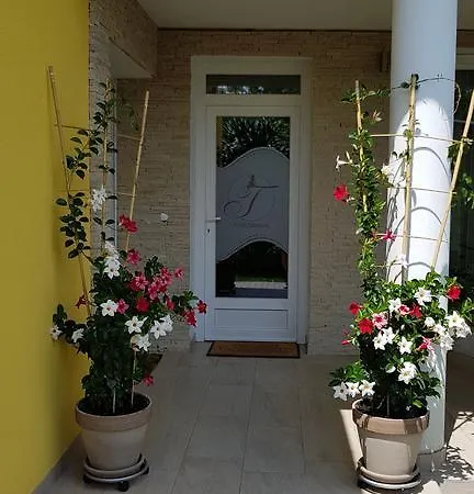 Lejlighed Tuenderlak Vendeghaz