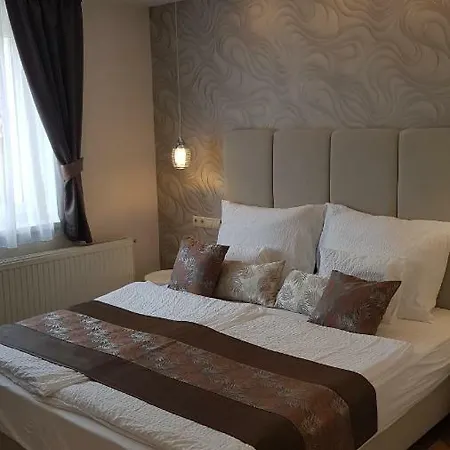 Tuenderlak Vendeghaz