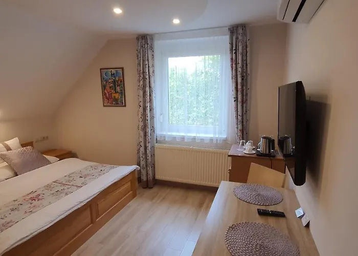 Tuenderlak Vendeghaz * Balatonfüred