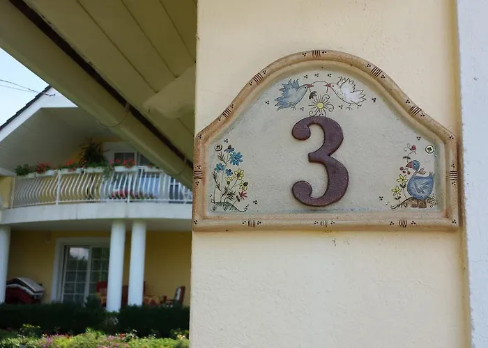 Apartment Tuenderlak Vendeghaz