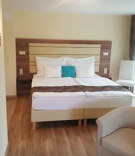 Tuenderlak Vendeghaz Apartment