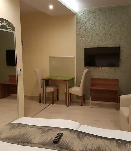 Tuenderlak Vendeghaz * バラトンフレド