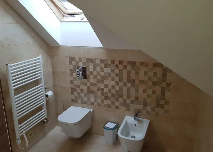 Tuenderlak Vendeghaz