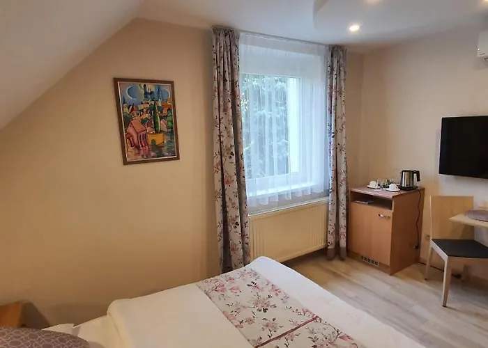 Tuenderlak Vendeghaz *